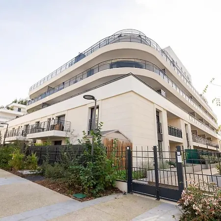 Abraham-guest 1 Ladefense U-arena #terasse #fibre #view Отель типа 